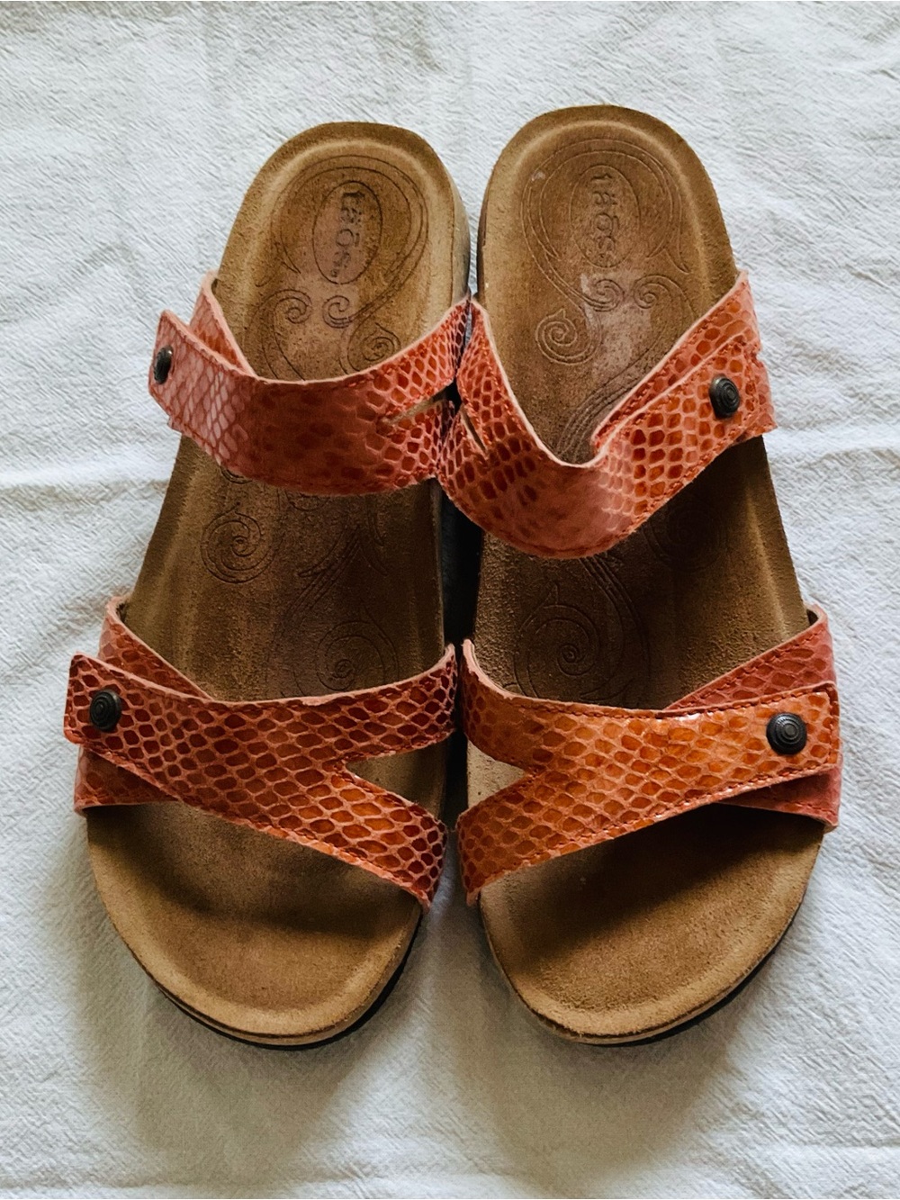 Taos Slip-on Sandals Cork Wedge Sz 9-9.5